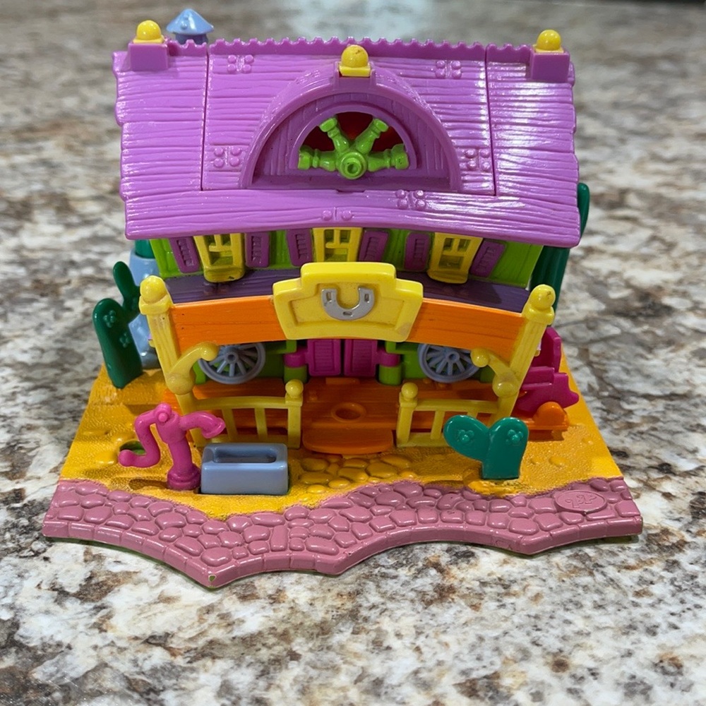 Western Saloon Polly Pocket